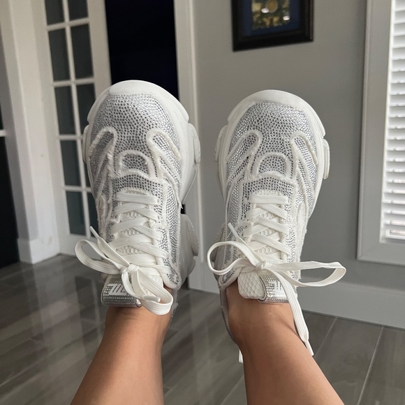 New white Steve Madden sneakers with silver rhinestones size 8M - Picture 2 of 8